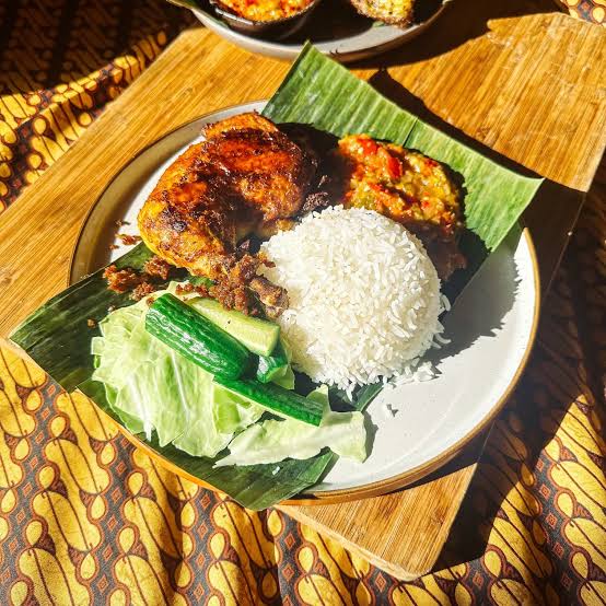 Ayam Penyet